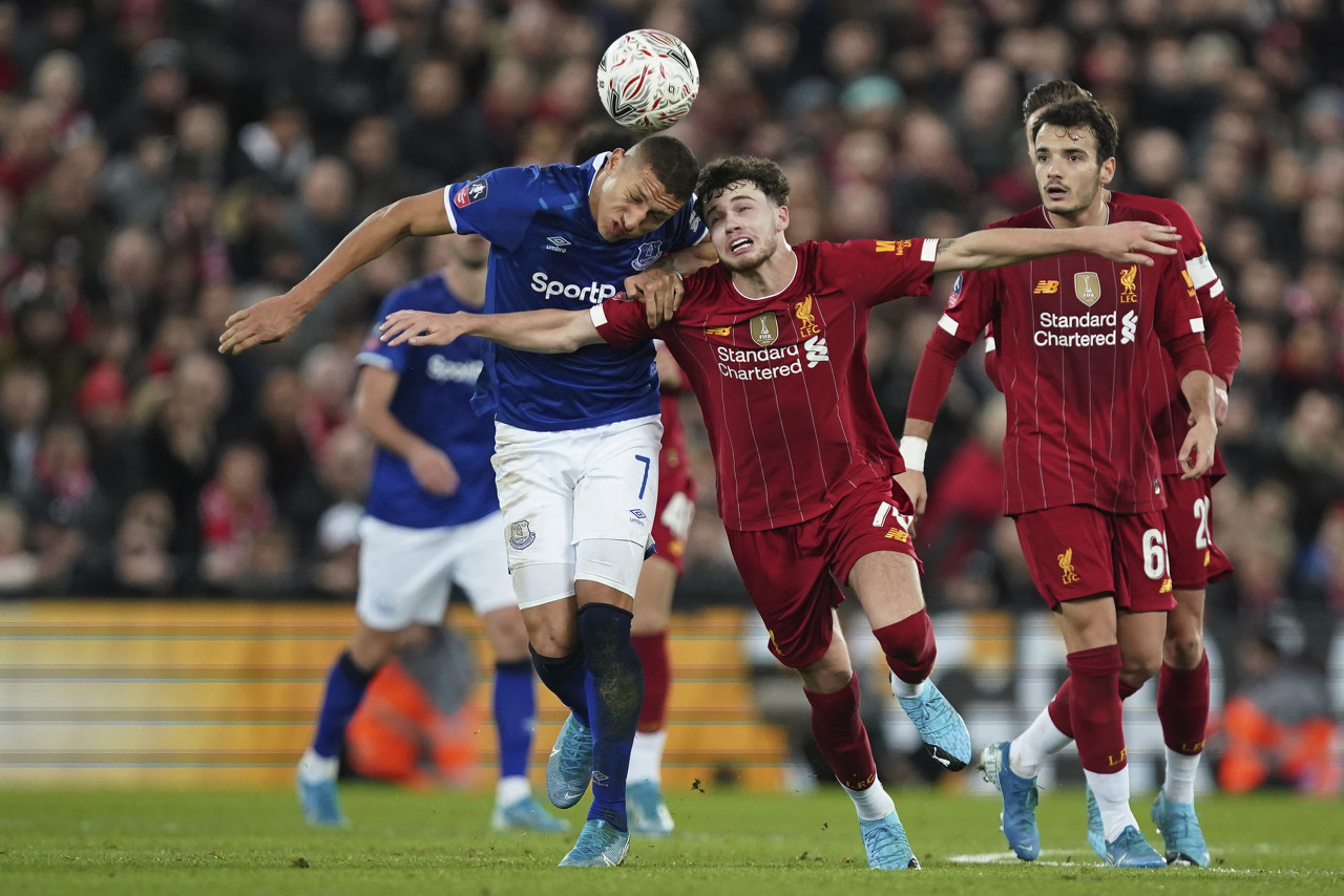 篮球湖人球员社媒晒训练日常