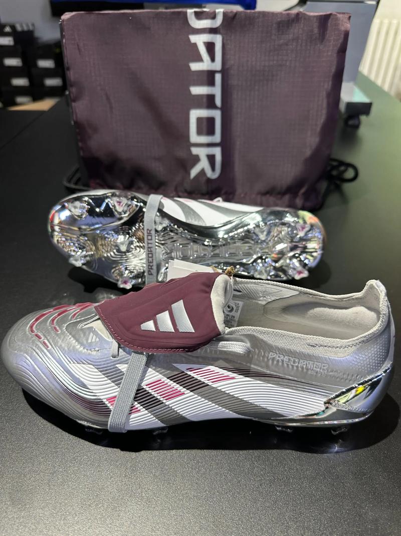 国脚赛后晒训练照，状态回暖