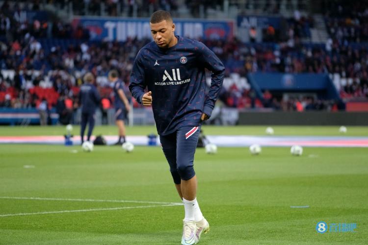 记者：拜仁拥有伊兰昆达的回购条款，回购价450-500万欧元